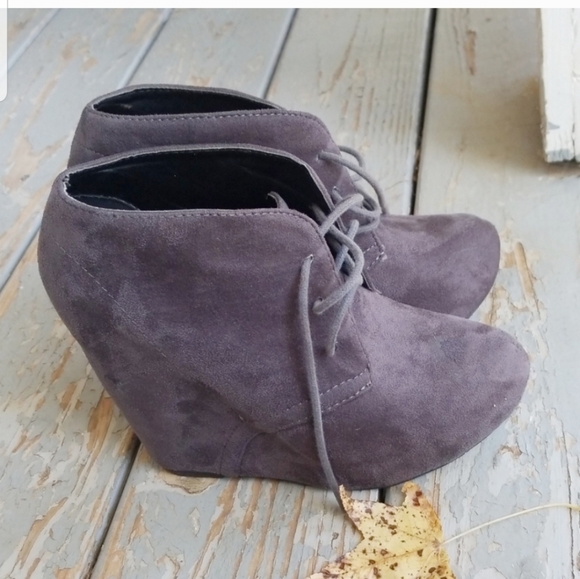 rue21 etc Shoes - RUE21 ETC WEDGE BOOTIES
